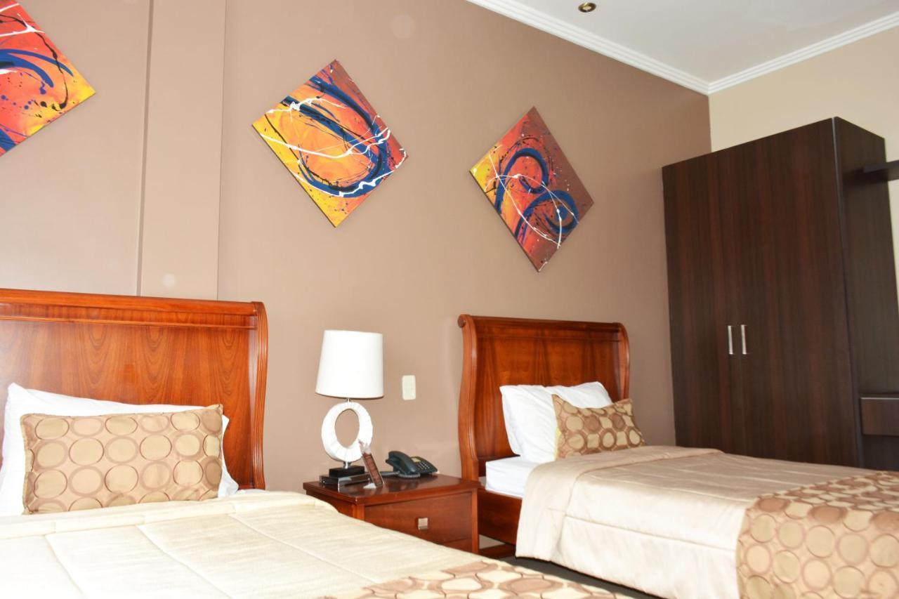 Alejandrina Hotel Cuenca Exterior foto